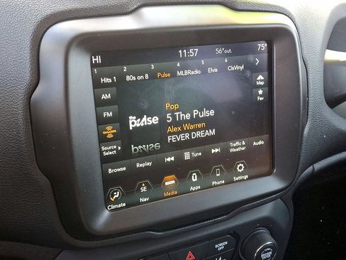Used 2023 Jeep Renegade Latitude AWD/4WD image 14