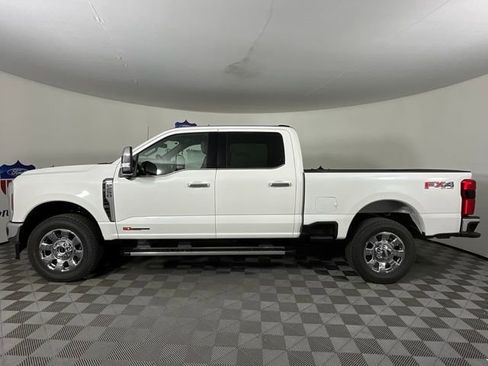 New 2025 Ford F250 Lariat w/ Chrome Package image 6
