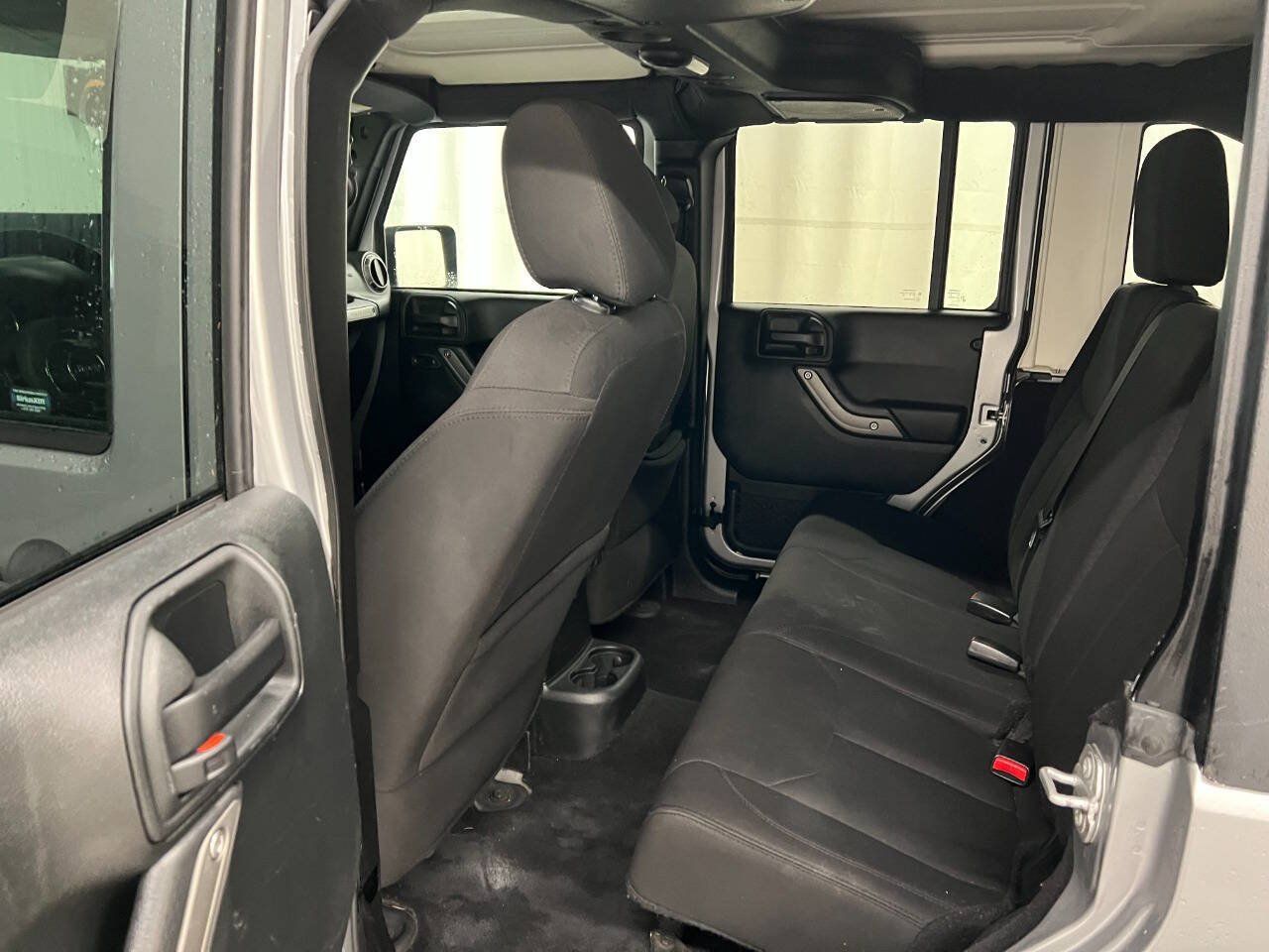 Used 2018 Jeep Wrangler Unlimited Sport S AWD/4WD image 9