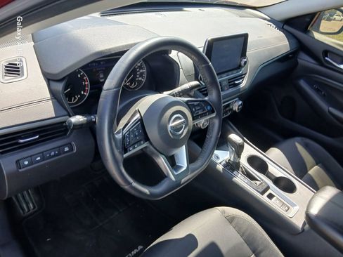 Used 2019 Nissan Altima 2.5 SV FWD image 7