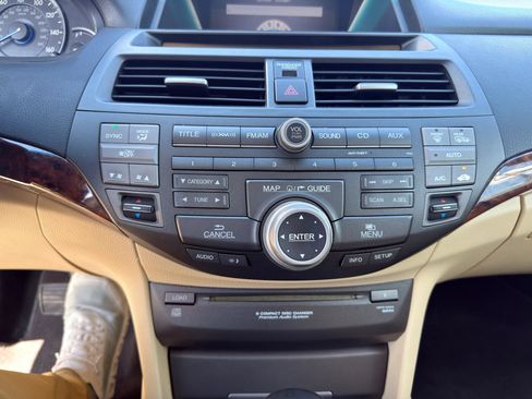 Used 2011 Honda Crosstour EX-L image 12