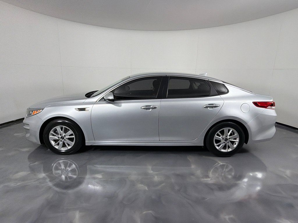 Used 2018 Kia Optima LX FWD image 8