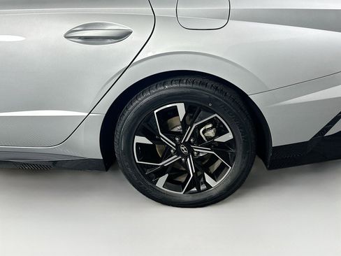 Used 2024 Hyundai Sonata SEL FWD image 11