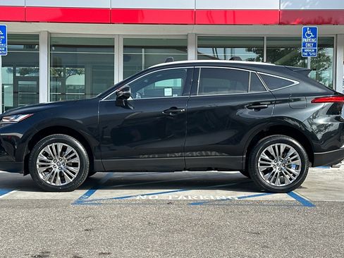 Certified 2023 Toyota Venza Limited AWD/4WD image 7