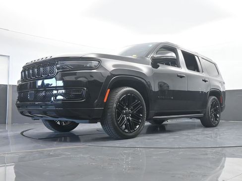 Used 2022 Jeep Wagoneer Series II image 59