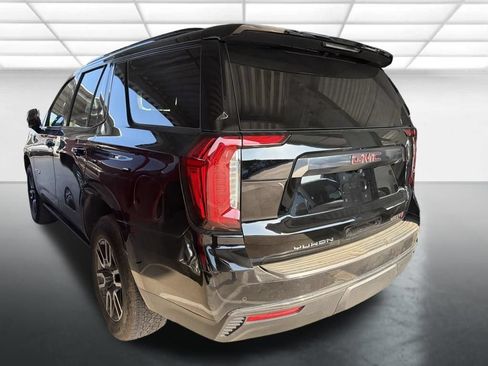 Used 2023 GMC Yukon AT4 w/ AT4 Premium Package AWD/4WD image 4
