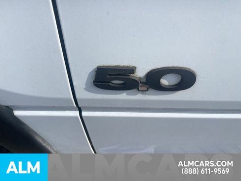 Used 2011 Ford F150 XLT w/ XLT Chrome Pkg image 9