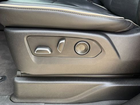 Used 2021 Cadillac Escalade ESV Premium Luxury w/ Driver Assist Tech Package image 40