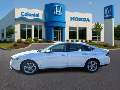 Used 2024 Honda Accord LX image 2