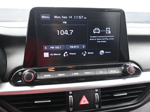 Used 2022 Kia Forte LXS FWD image 11