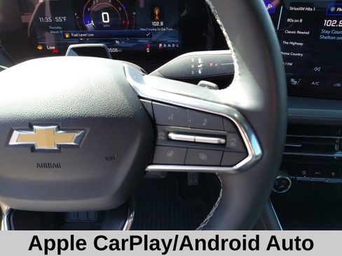 Used 2025 Chevrolet Traverse LT w/ Enhanced Driving Package image 12