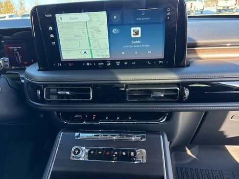 Used 2025 Lincoln Aviator Reserve w/ Jet Appearance Package AWD/4WD image 10