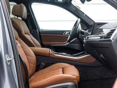 Used 2026 BMW X5 M60i image 13