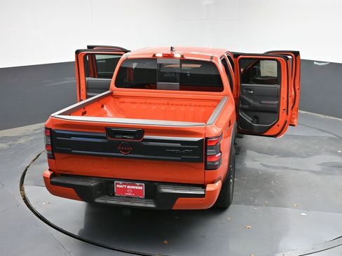 Used 2025 Nissan Frontier PRO-4X AWD/4WD image 34