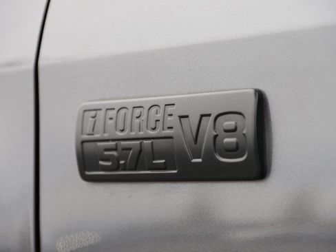 Used 2019 Toyota Tundra SR5 image 3