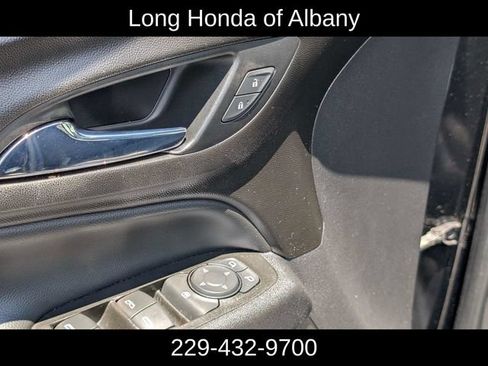 Used 2021 Chevrolet Equinox LT w/ Driver Convenience Package FWD image 13