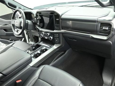 Used 2024 Ford F150 Lariat image 31