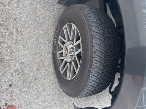 Used 2018 Ford F250 Lariat w/ Lariat Ultimate Package AWD/4WD image 10