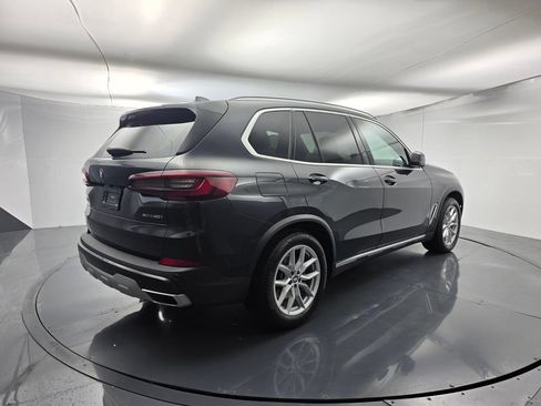 Used 2021 BMW X5 xDrive40i w/ Premium Package AWD/4WD image 4