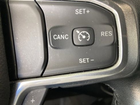 Used 2023 RAM 1500 Laramie image 25