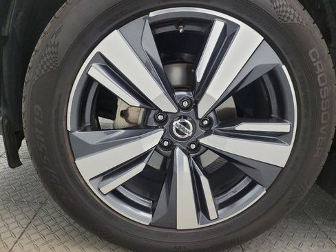 Used 2021 Nissan Rogue Platinum image 31