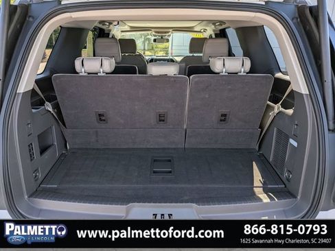 Used 2018 Ford Expedition Limited w/ Equipment Group 301A RWD image 12