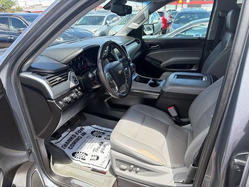 Used 2018 Chevrolet Tahoe LT w/ Luxury Package AWD/4WD image 13