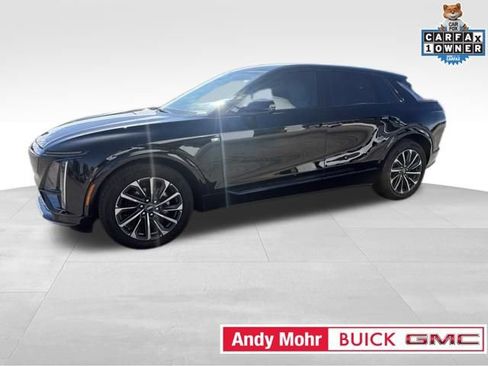 Used 2025 Cadillac Lyriq Sport AWD/4WD image 6