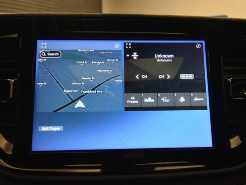 Used 2023 Dodge Durango R/T RWD image 35