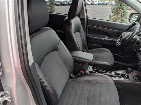 Used 2024 Mitsubishi Outlander Sport SE image 12