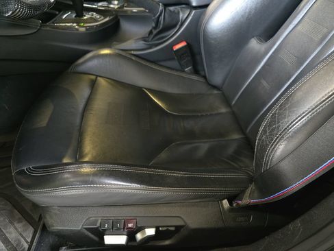 Used 2018 BMW M3 RWD image 31