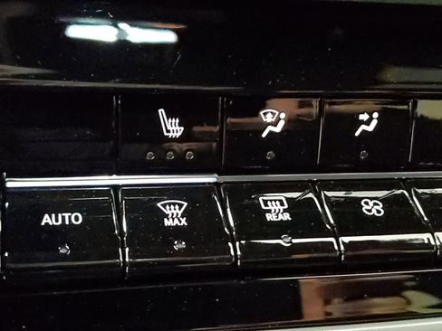 Used 2024 Honda Prologue EX image 6