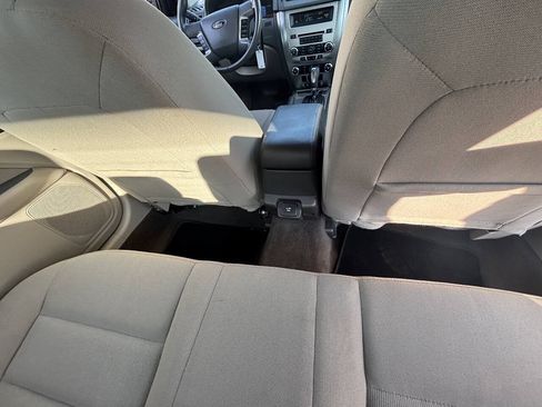 Used 2011 Ford Fusion Hybrid FWD image 25