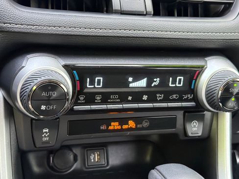 Certified 2025 Toyota RAV4 XLE AWD/4WD image 20