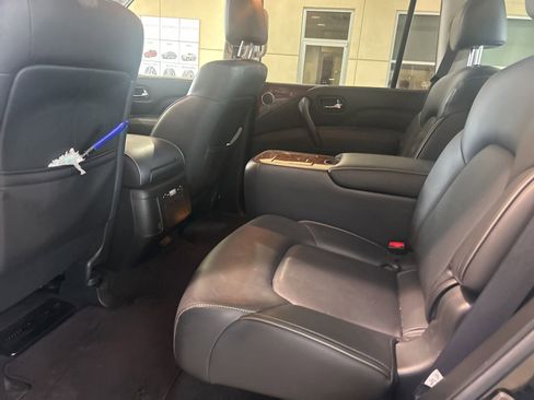 Used 2018 INFINITI QX80 2WD w/ Driver Assistance Package image 22