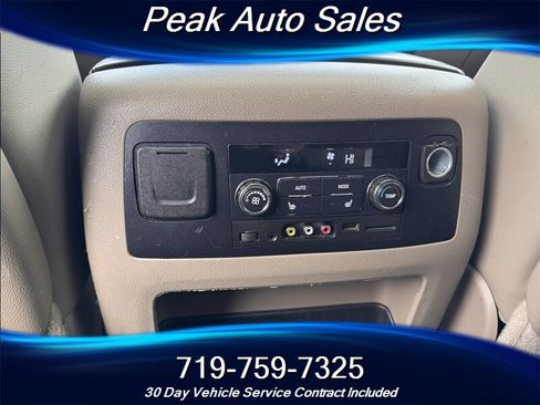 Used 2015 Chevrolet Suburban LT AWD/4WD image 27