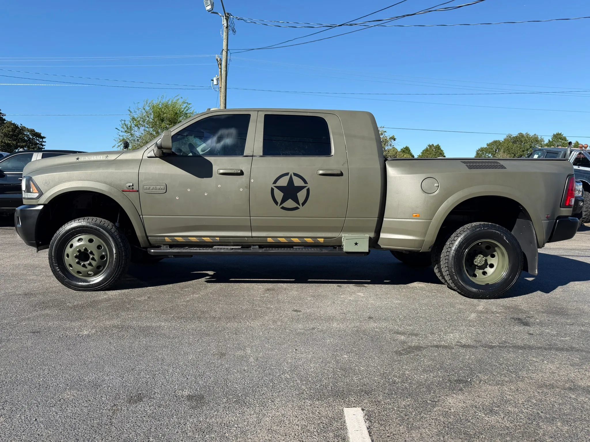 Used 2014 RAM 3500 Laramie Longhorn AWD/4WD image 7