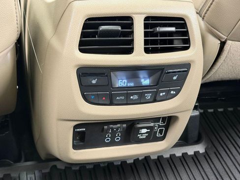 Used 2022 Honda Pilot Elite image 23