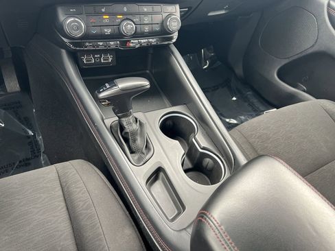 Used 2023 Dodge Durango GT image 9