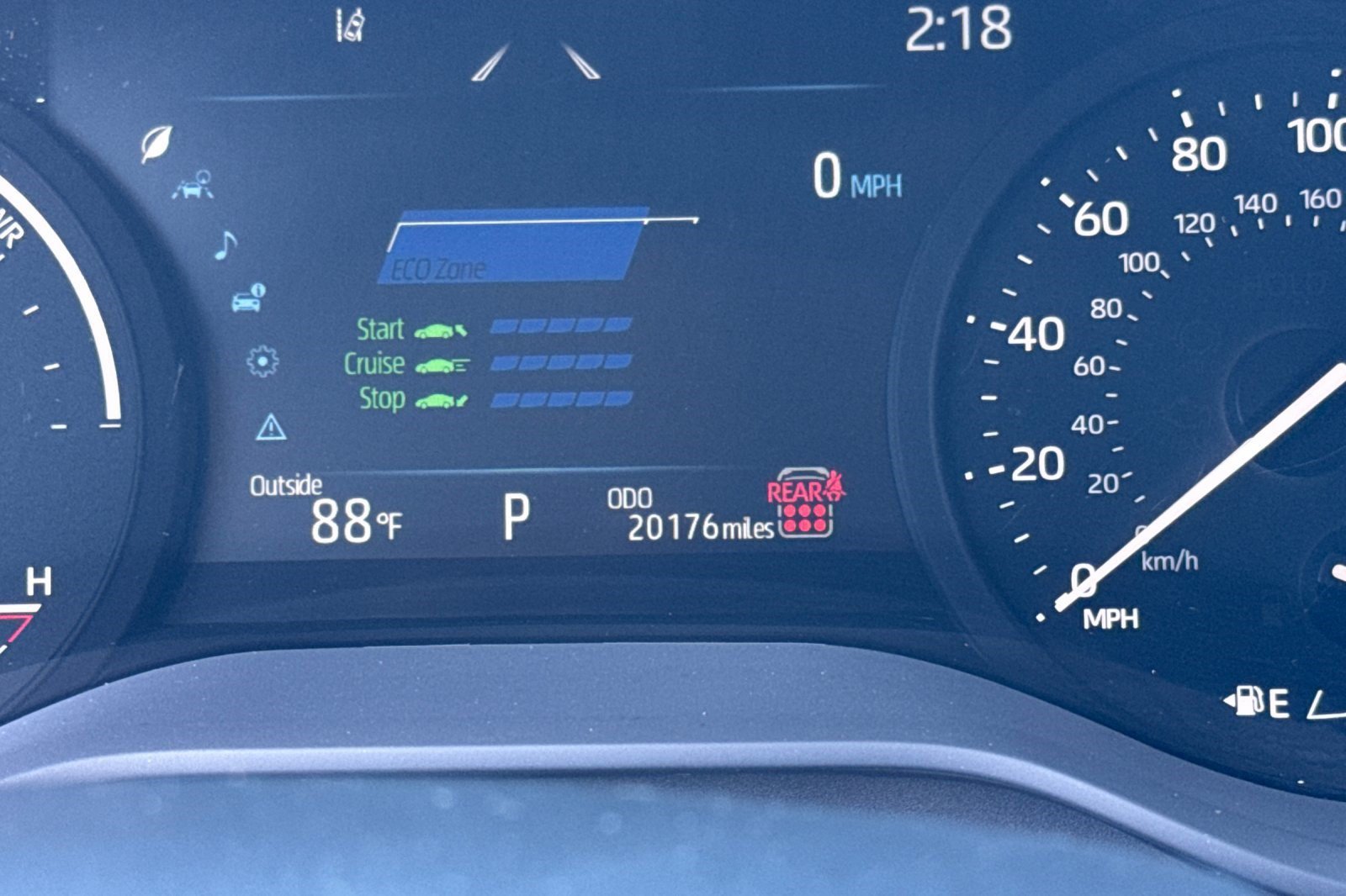Used 2025 Toyota Sienna XLE FWD image 23