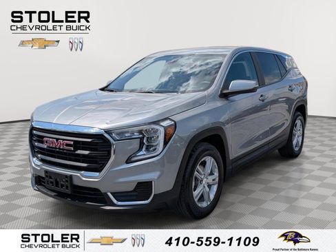 Used 2024 GMC Terrain SLE FWD image 1