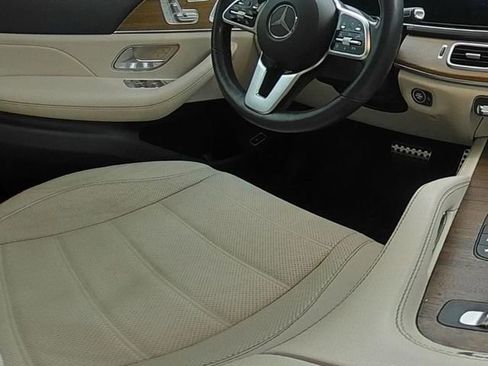 Used 2021 Mercedes-Benz GLS 580 4MATIC image 22