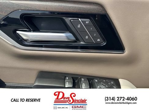 New 2026 GMC Yukon XL Denali w/ Denali Reserve Package AWD/4WD image 13
