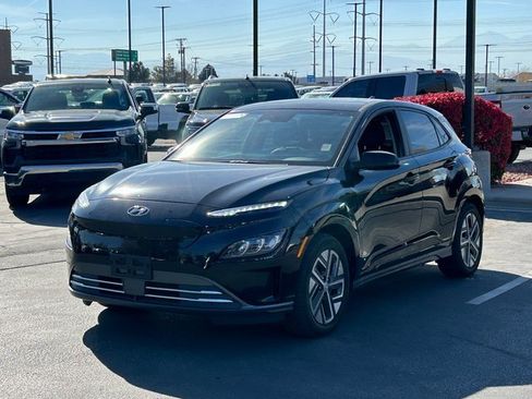 Used 2022 Hyundai Kona Limited w/ Cargo Package image 8