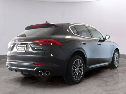 New 2024 Maserati Grecale GT image 7