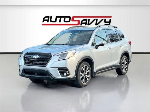 Used 2024 Subaru Forester Limited image 3