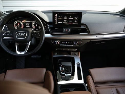 Certified 2025 Audi Q5 2.0T Premium Plus w/ Premium Plus Package image 27