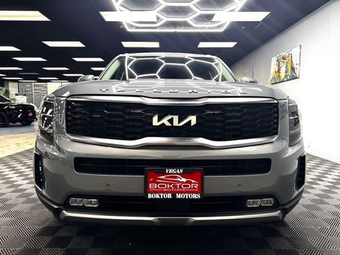 Used 2022 Kia Telluride SX w/ Towing Package FWD image 2