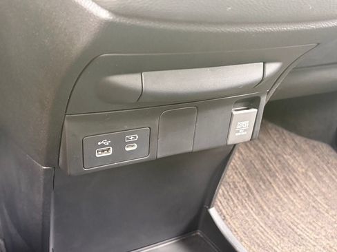 Used 2025 Honda Odyssey EX-L image 10