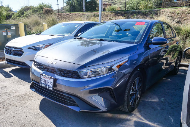 Used 2023 Kia Forte LXS FWD image 5